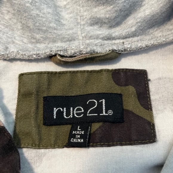 Rue 21 Green Camouflage Drawstring Button Hooded Shirt Jacket Shacket Sz LG - Picture 8 of 12